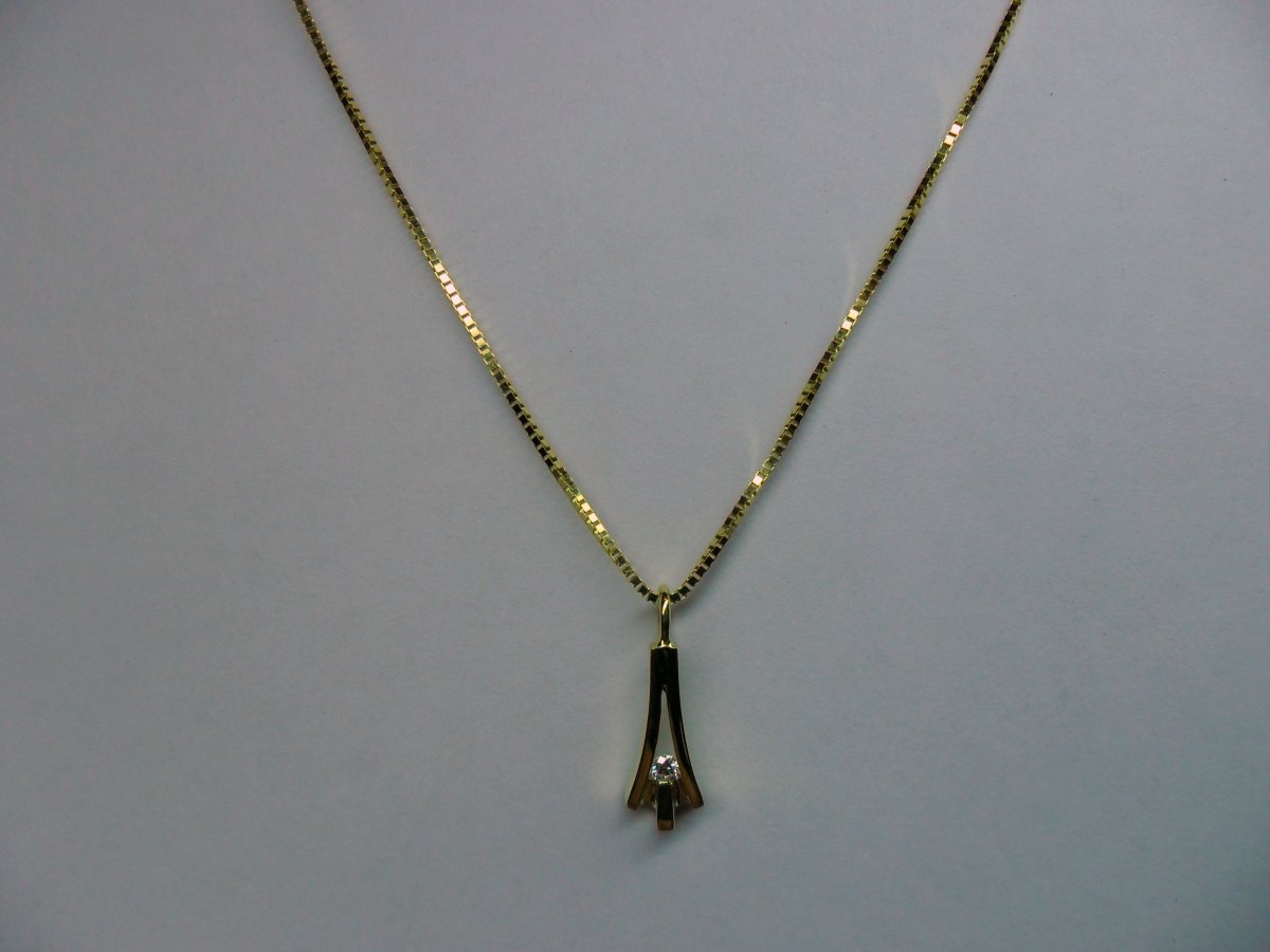 V-Spleet Hanger Geelgoud 0.04 crt.